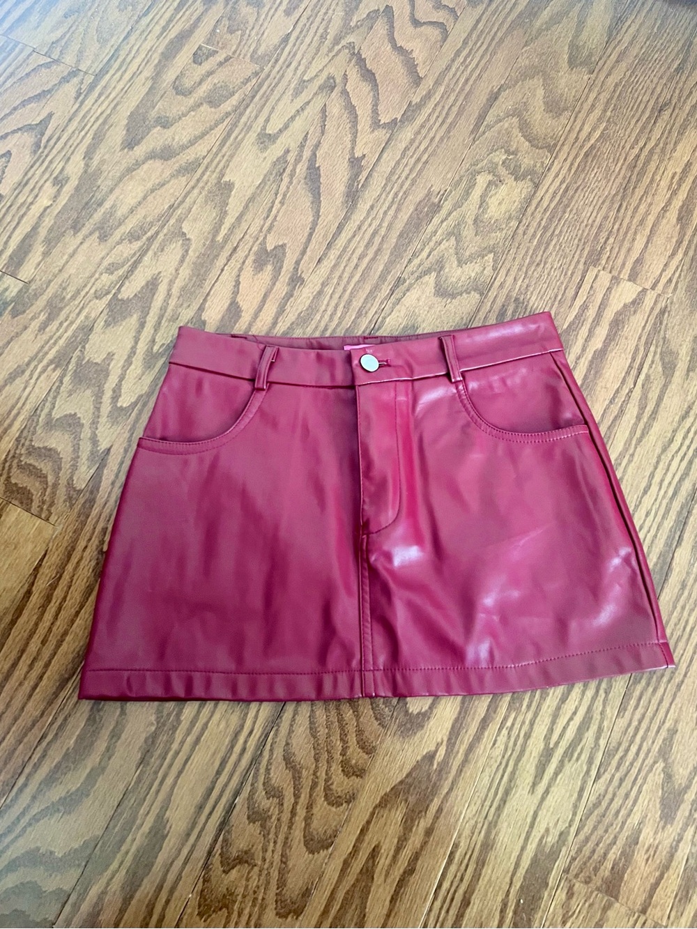 Edomite’s burgundy mini skirt